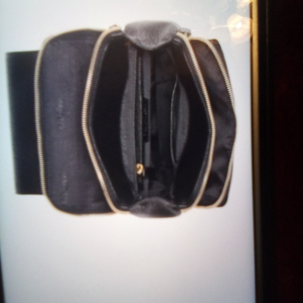 Small Backpack - Picture 3 of 8